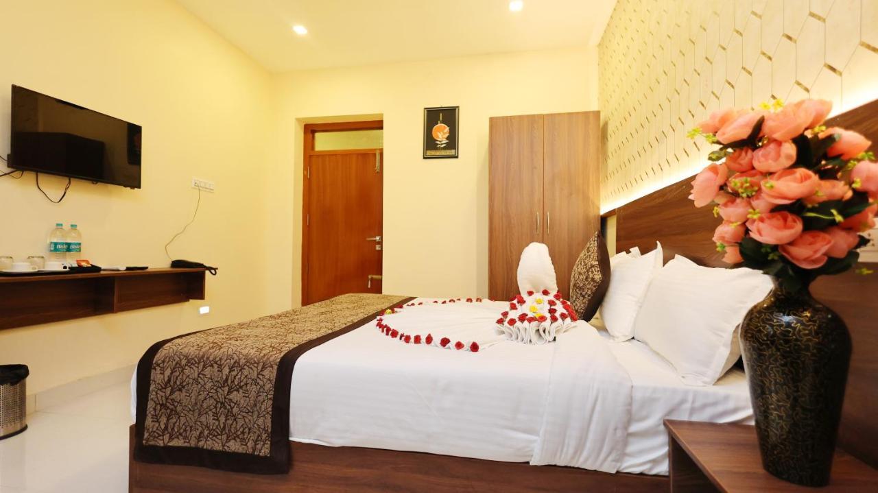 Hotel Grand Square Yercaud Exterior foto